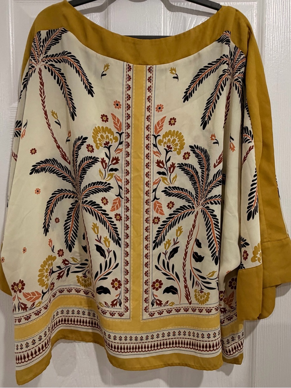 Melanie Lyne Botanical Print Boatneck Blouse in Yellow and Cream - Picture 3 of 4